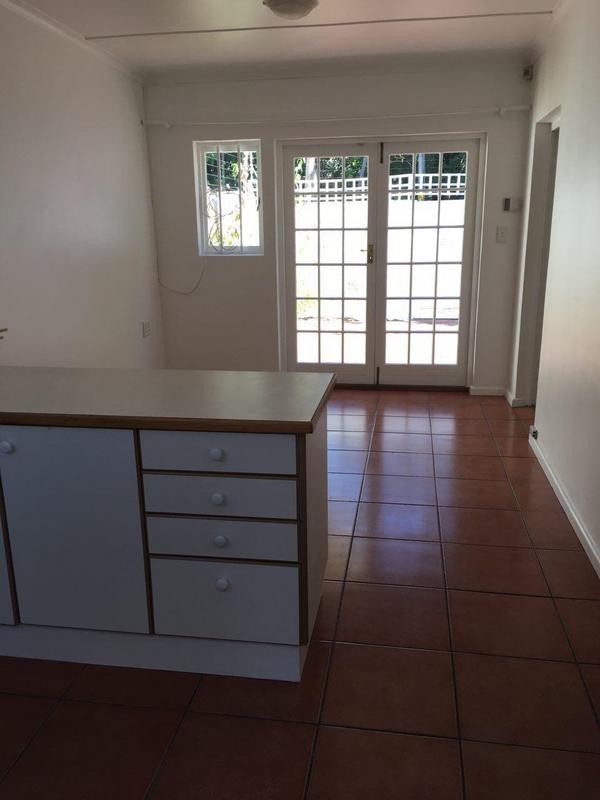 To Let 3 Bedroom Property for Rent in Kenilworth Western Cape
